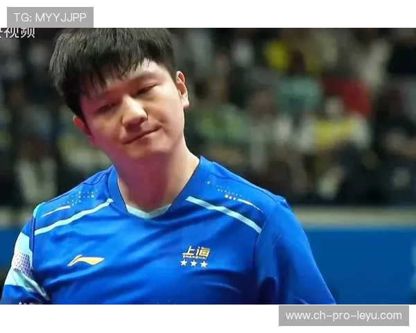 情怀对决：温情满满！樊振东周雨十年兄弟场上见真章