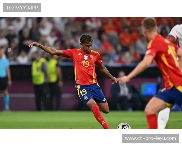 球员在欧洲杯赛场上凭借速度优势形成突破口，欧洲杯哪个球员受伤了